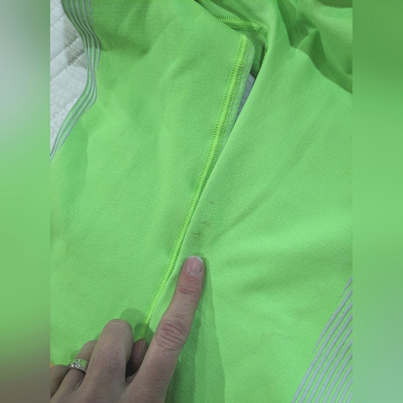 TNA 'Ventura - Neon Paradise' Top & Leggings - Picture 6 of 6